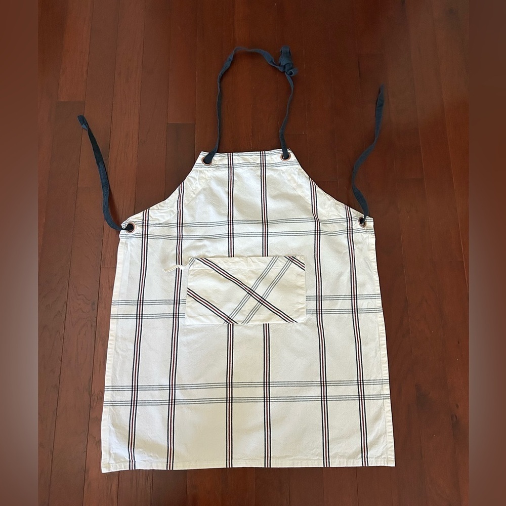 Hearth & Hand with Magnolia Kitchen Aprons high quality 100% cotton adult size